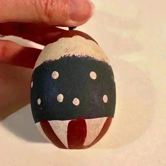 Egg Shaped Wooden America Santa Ornament Hand Painted - Approx 2.5” - Picture 4 of 5